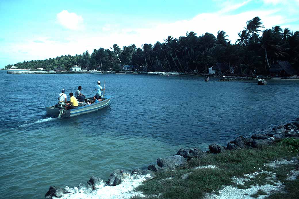 Sloop approaching Nomwin island