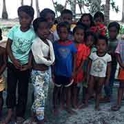 Group of children on Fananu