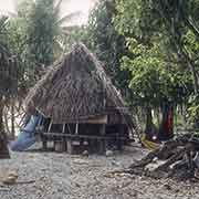 Traditional thatched house, Magur