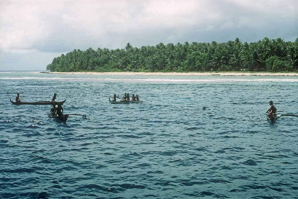 Canoes from Tamatam