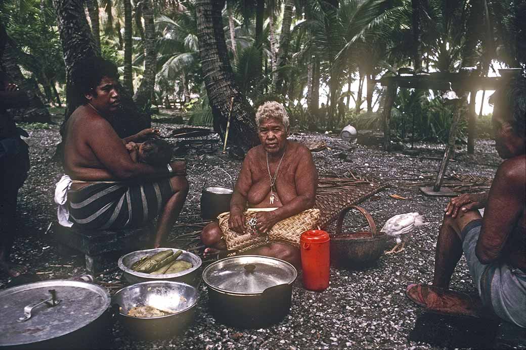 Women, preparing food