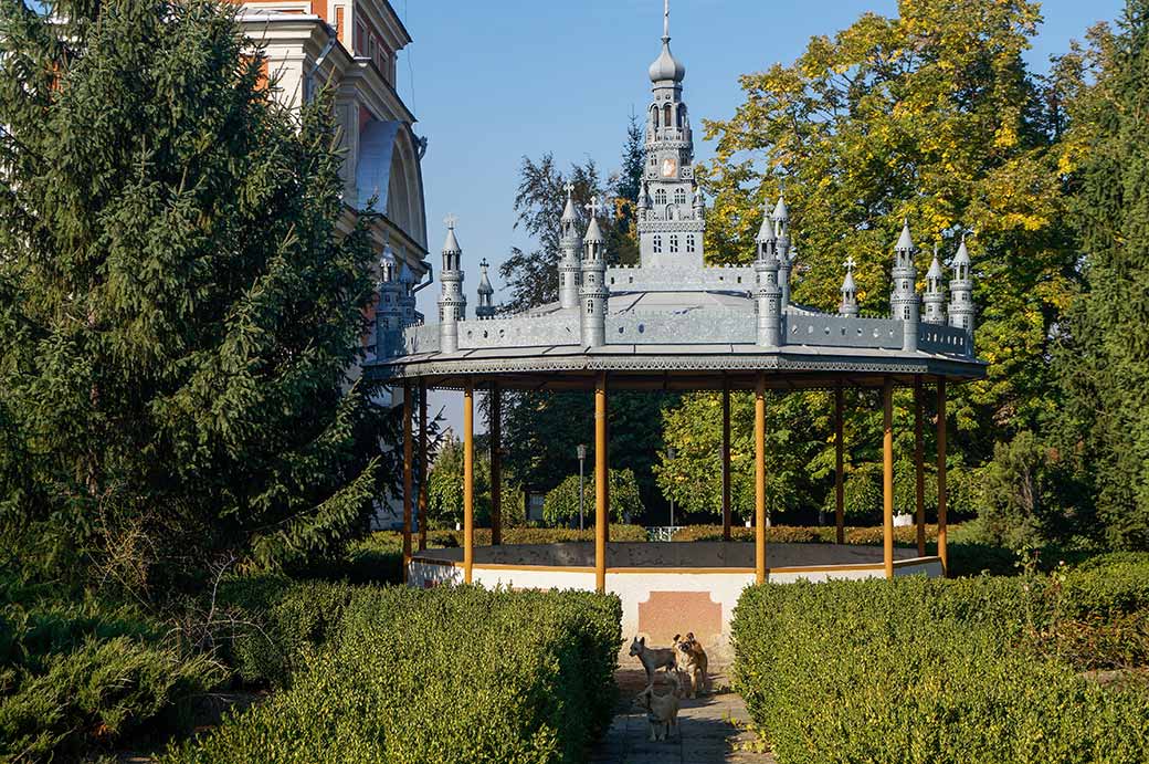 Pavilion, Chițcani Monastery