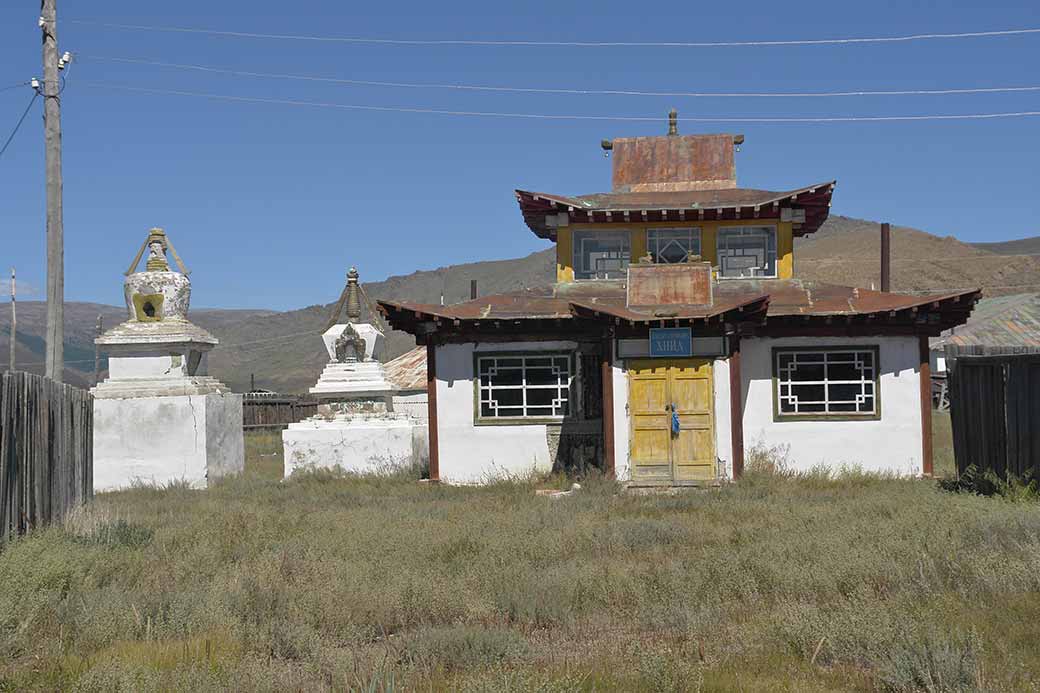 Monastery, Tariat