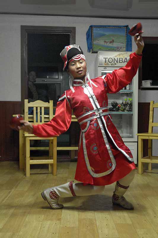 Mongolian dance