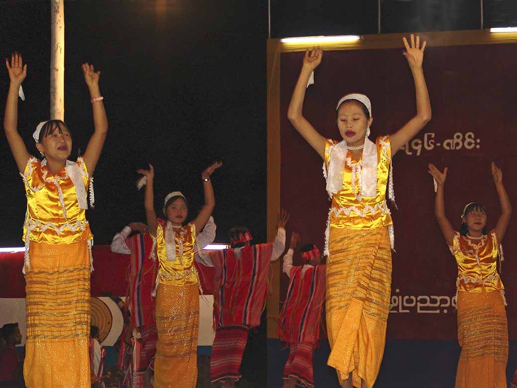 Karen women's dance