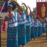 Karen girl dancers