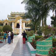 Pavilion, Mahamuni Paya