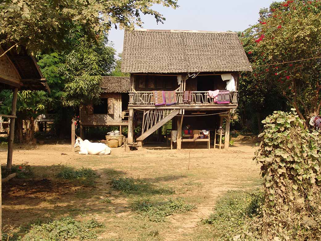 Farm house, Inwa