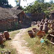 Large pots, Twante