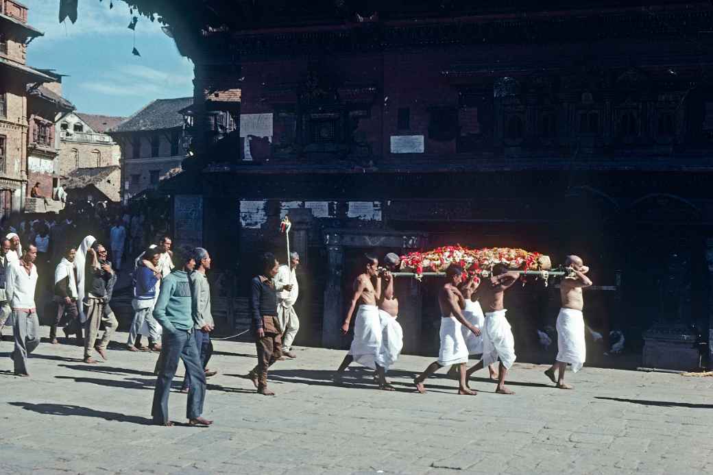 Funeral procession, Bhaktapur