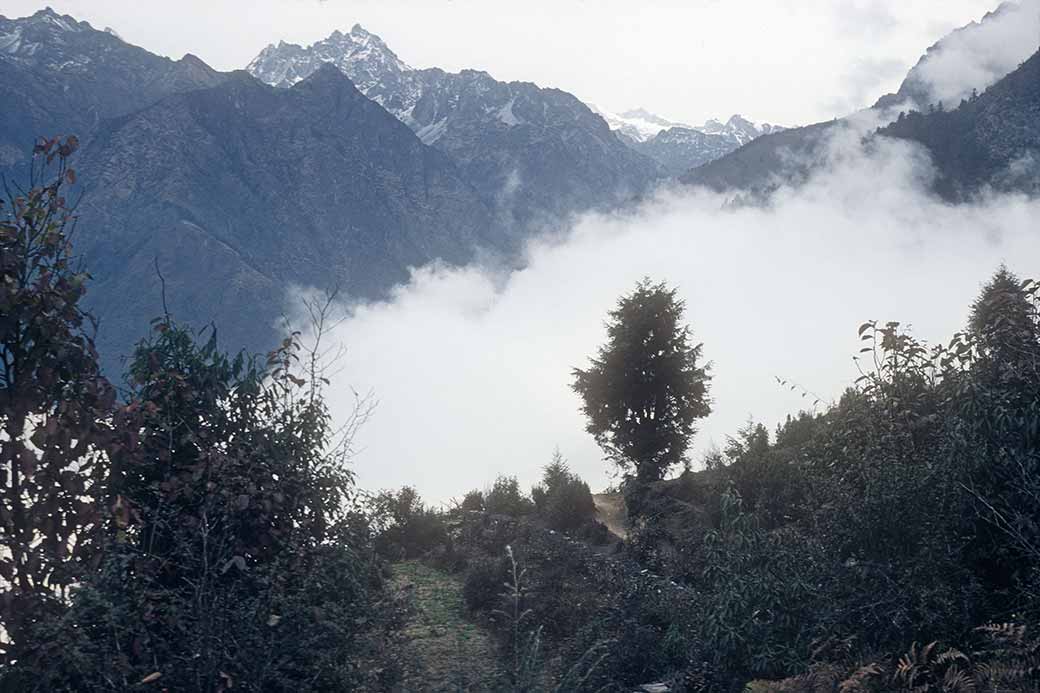 View near Tarke Ghyang