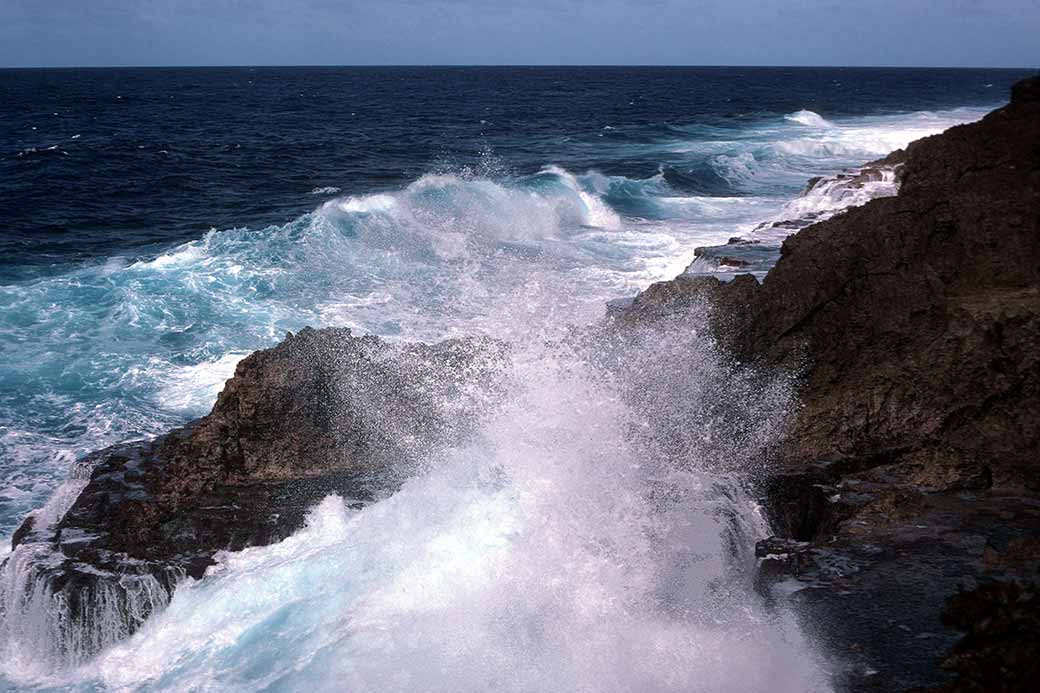 Surf near Togo Chasm