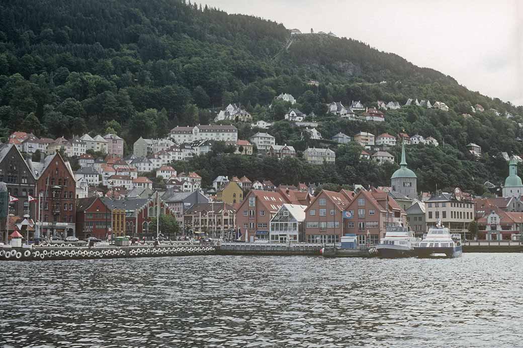 View to Vågen, Korskirken and Fløyen