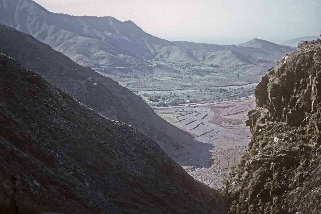 Between Peshawar and Malakand