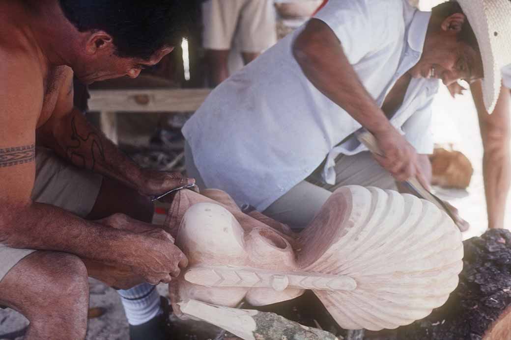 Woodcarvers from Rapa Nui