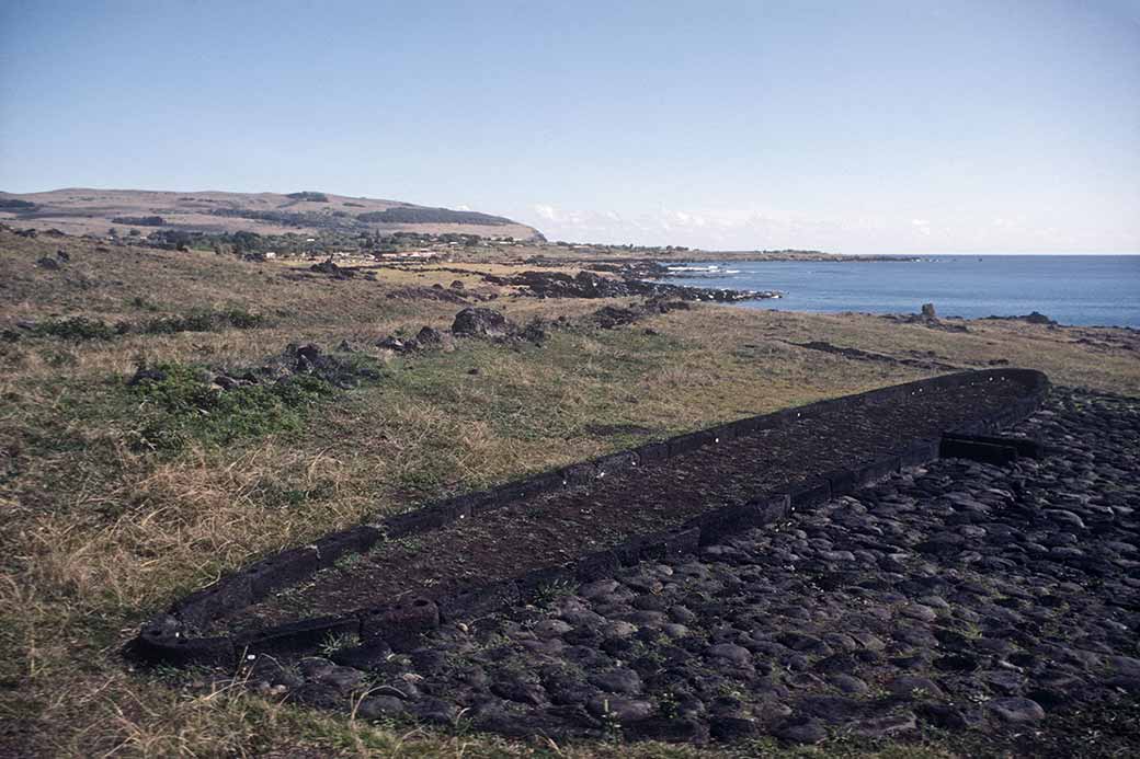 Boat house foundation, Tahai