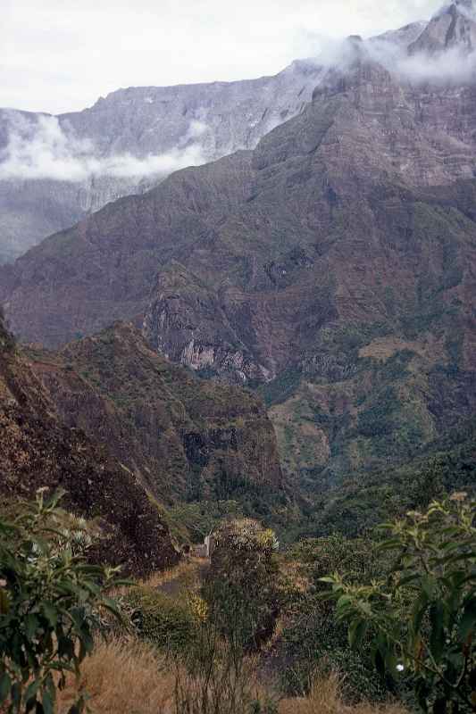 View into Cirque de Cilaos