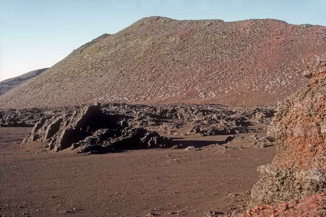 Plaine des Sables rocks