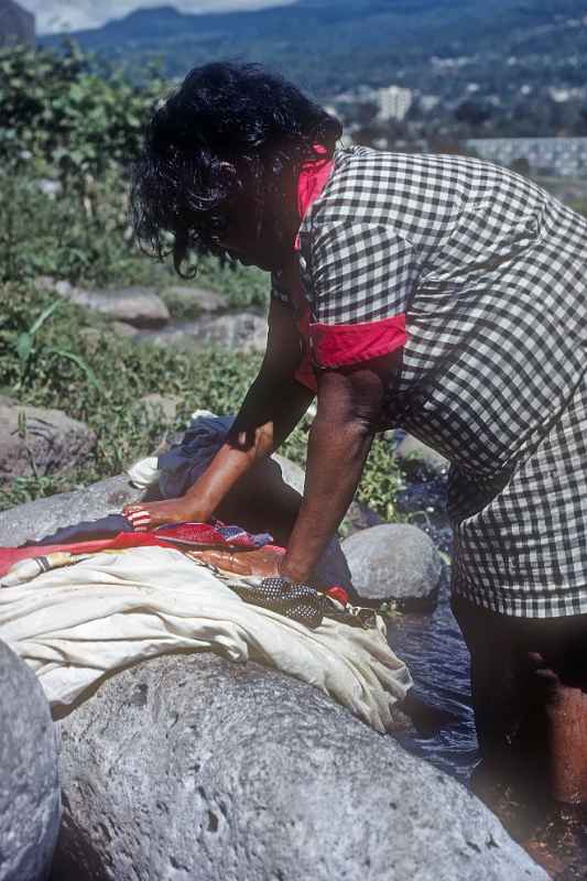 Doing laundry, Saint-Denis