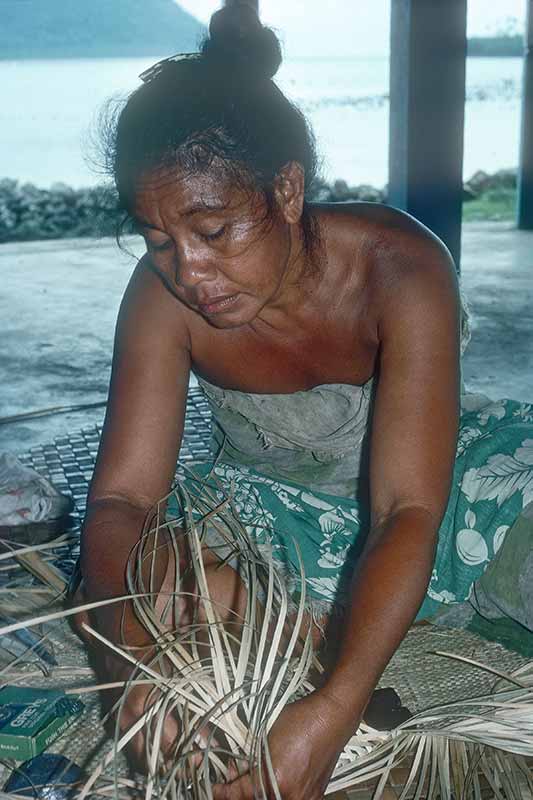 Weaving an 'ie toga