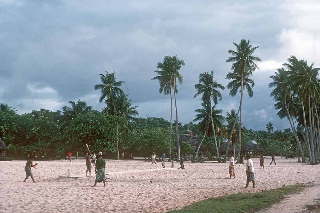 Playing Samoan cricket