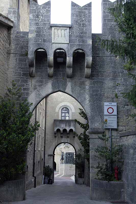 Gate, San Marino