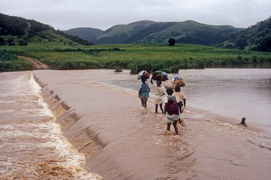 Causeway, Mtata river