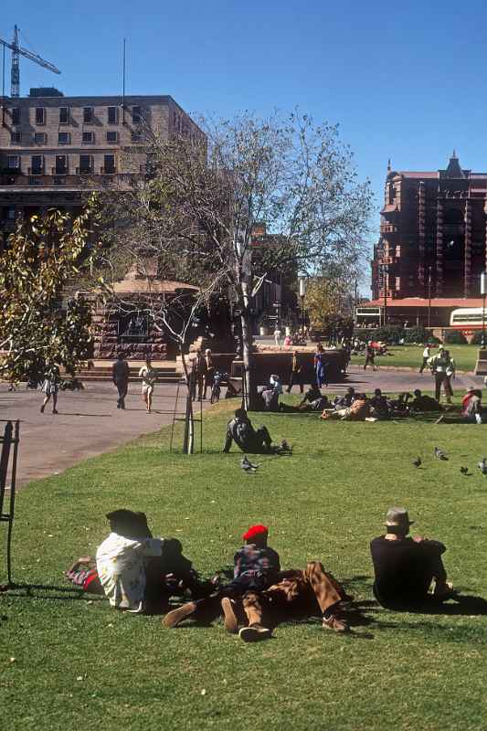 African people, Kerkplein