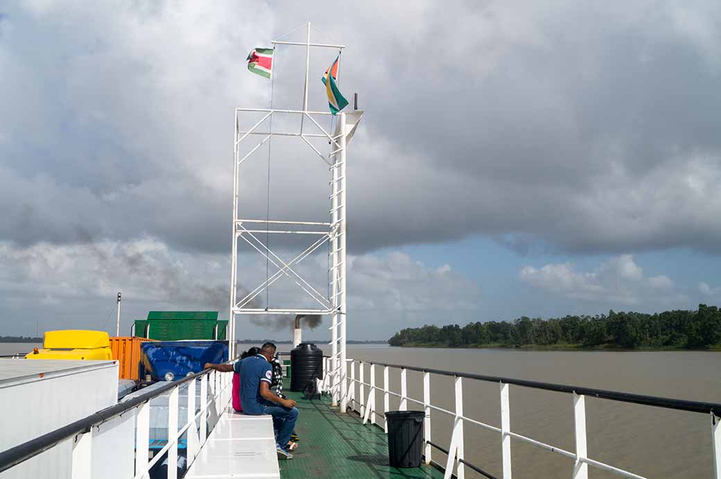 Ferry from Suriname to Guyana