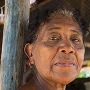 Amerindian woman, Bigiston