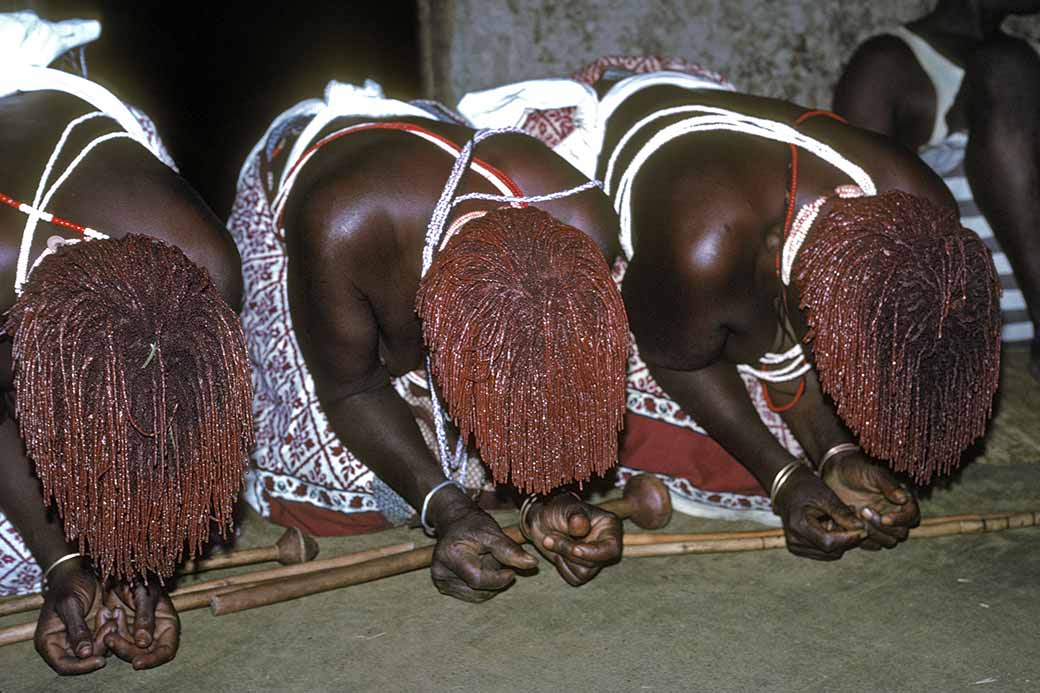 Greeting ancestors