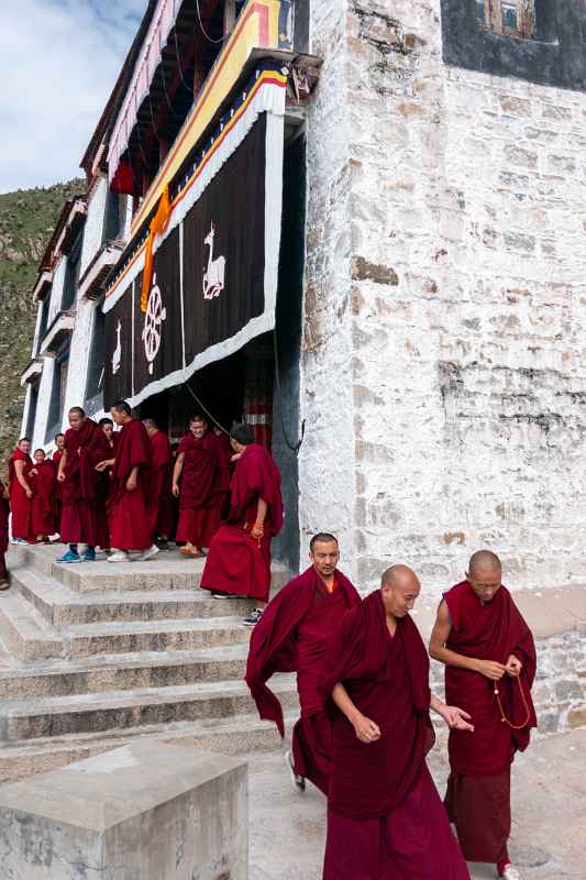 Monks, Drepung Monastery