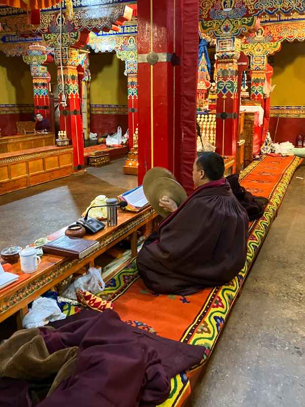 Morning prayers, Rongbuk Monastery