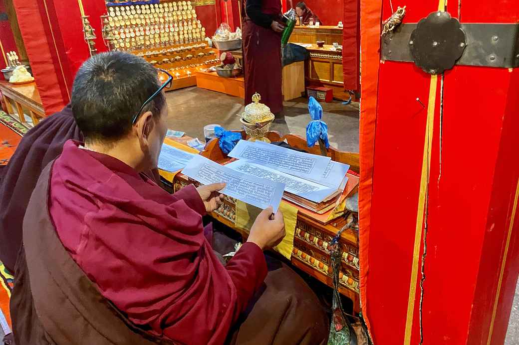 Morning prayers, Rongbuk Monastery