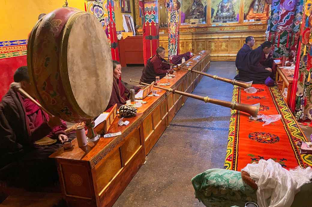 Morning prayers, Rongbuk Monastery