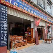 Shops, Gyantse