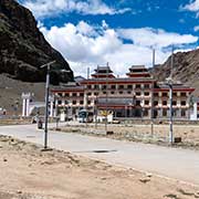 Between Lhasa and Gyantse