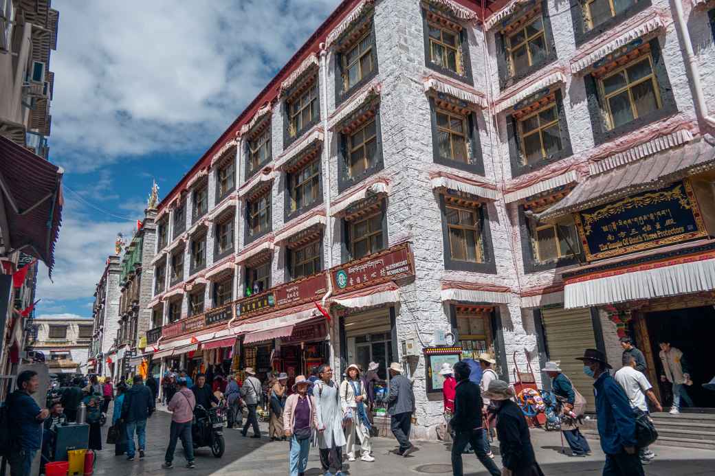 Barkhor Street, Lhasa