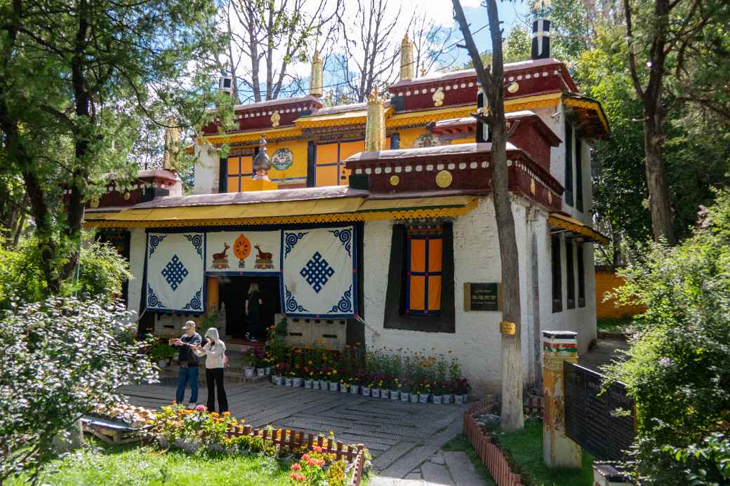 Truzing Palace, Norbulingka