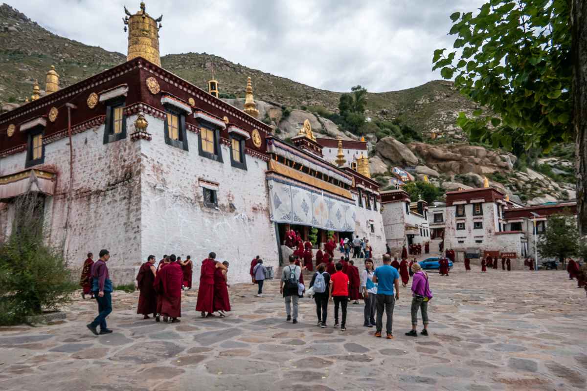 Assembly hall, Sera Monastery