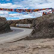 Prayer flags, Guywula Pass