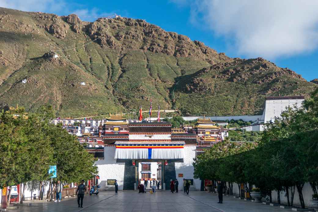 Tashi Lhunpo Monastery