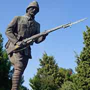 Statue of a Turkish soldier