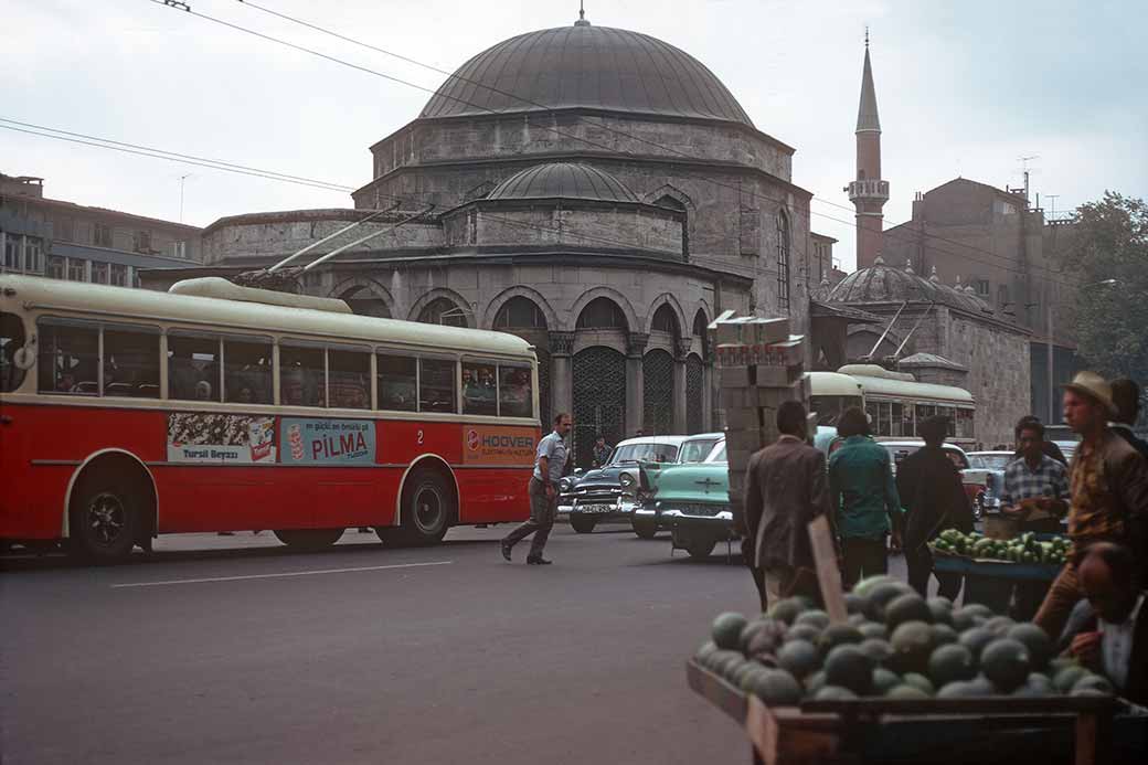 Yeniçeriler Caddesi