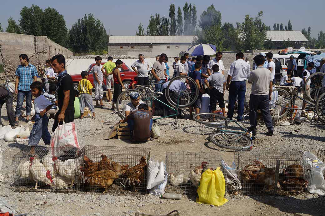 Qumtepa bazaar, Marg'ilon