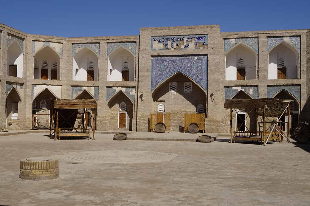 Madrasah of Qutlug-Murad-inoq