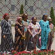 Uzbek women, Registan