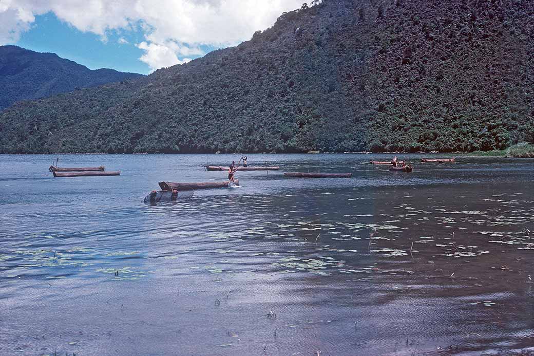 Canoes, Wotai