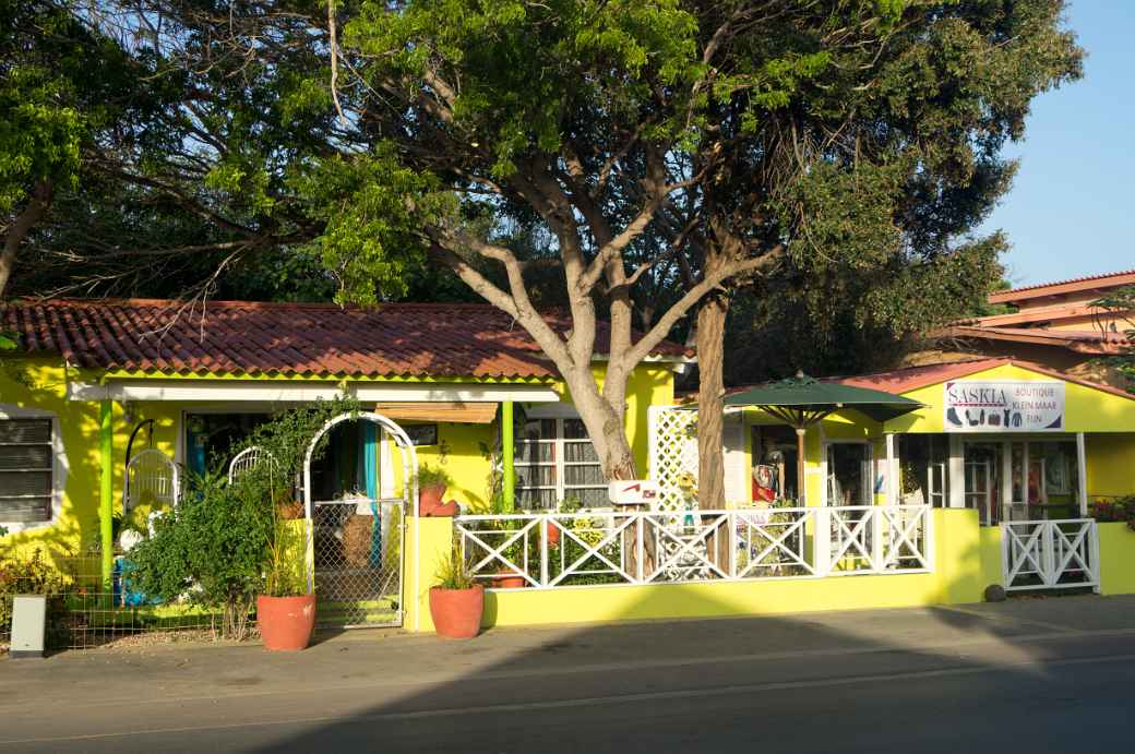 Houses in Nikiboko, Kralendijk