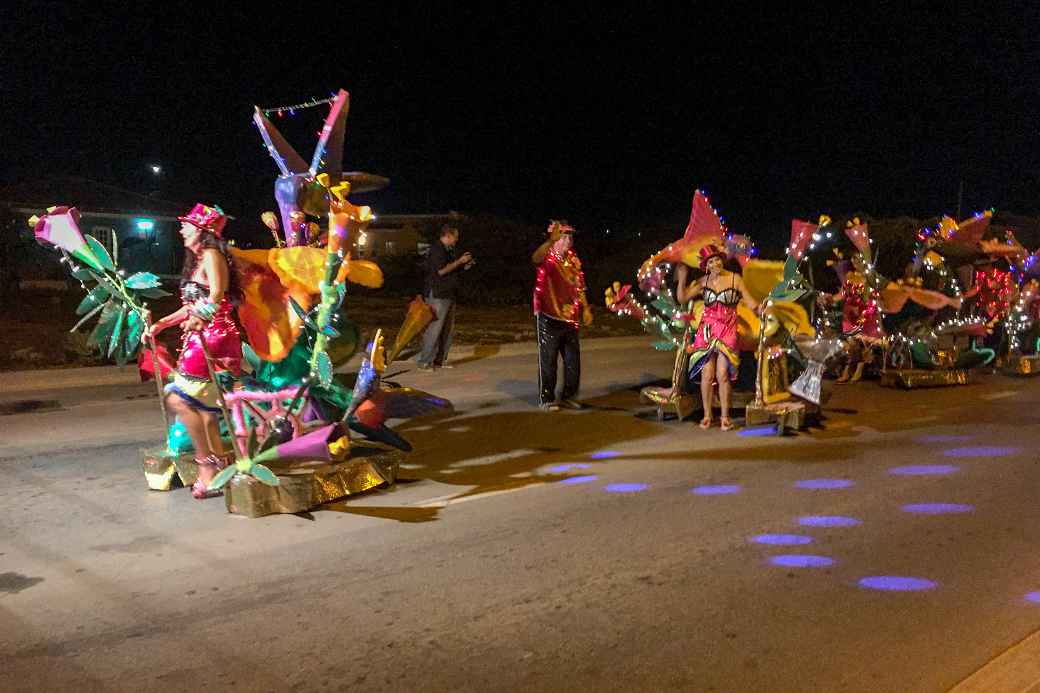 Bonaire's Karnaval parade, Kralendijk